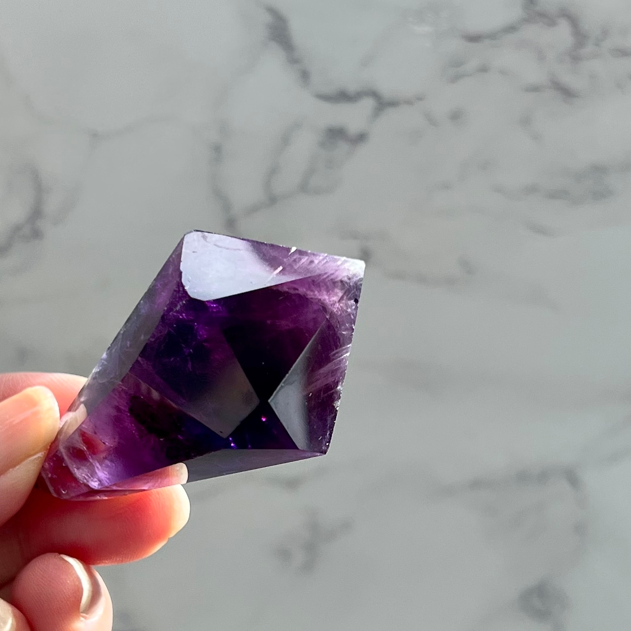 特徴のある模様をもつドリームアメジスト3*シェブロンアメジスト*ワンド形*紫水晶*天然石インテリア*置き物