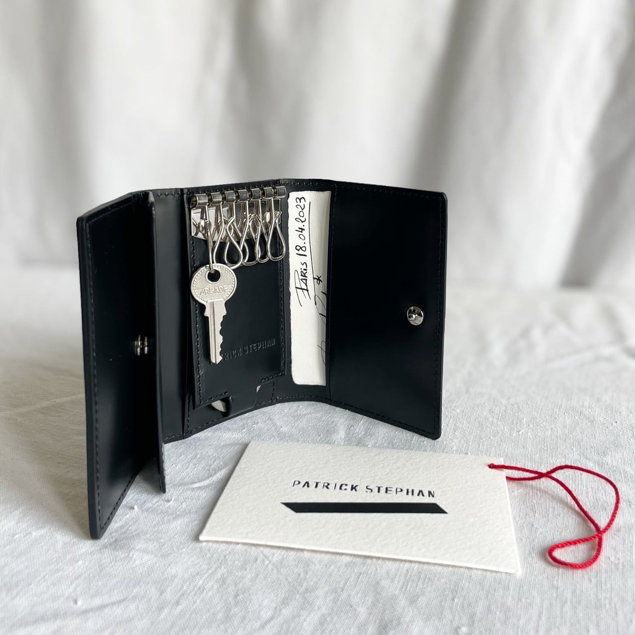 224AAO23 Leather key case 'brillant' キーケース | Patrick Stephan