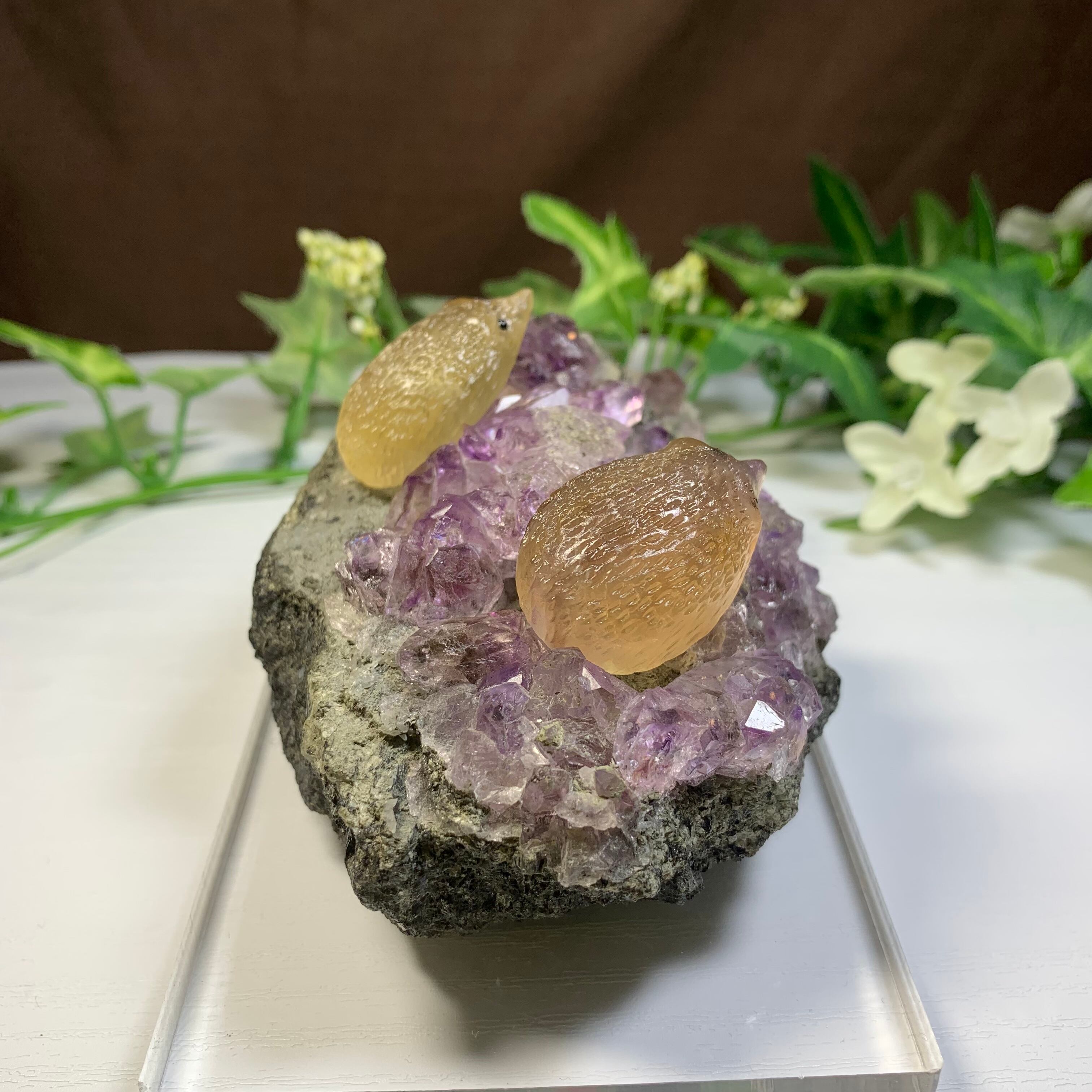 マハラシュトラ産アメジストクラスター×フローライトハリネズミ