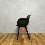 MAGIS SUBSTANCE armchair plywood legs SD5020 black × black 1768C マジス サブスタンス アームチェア プライウッド レッグス ブラック × ブラック デザイナーズ家具 保証あり【未使用品】【250サイズ】