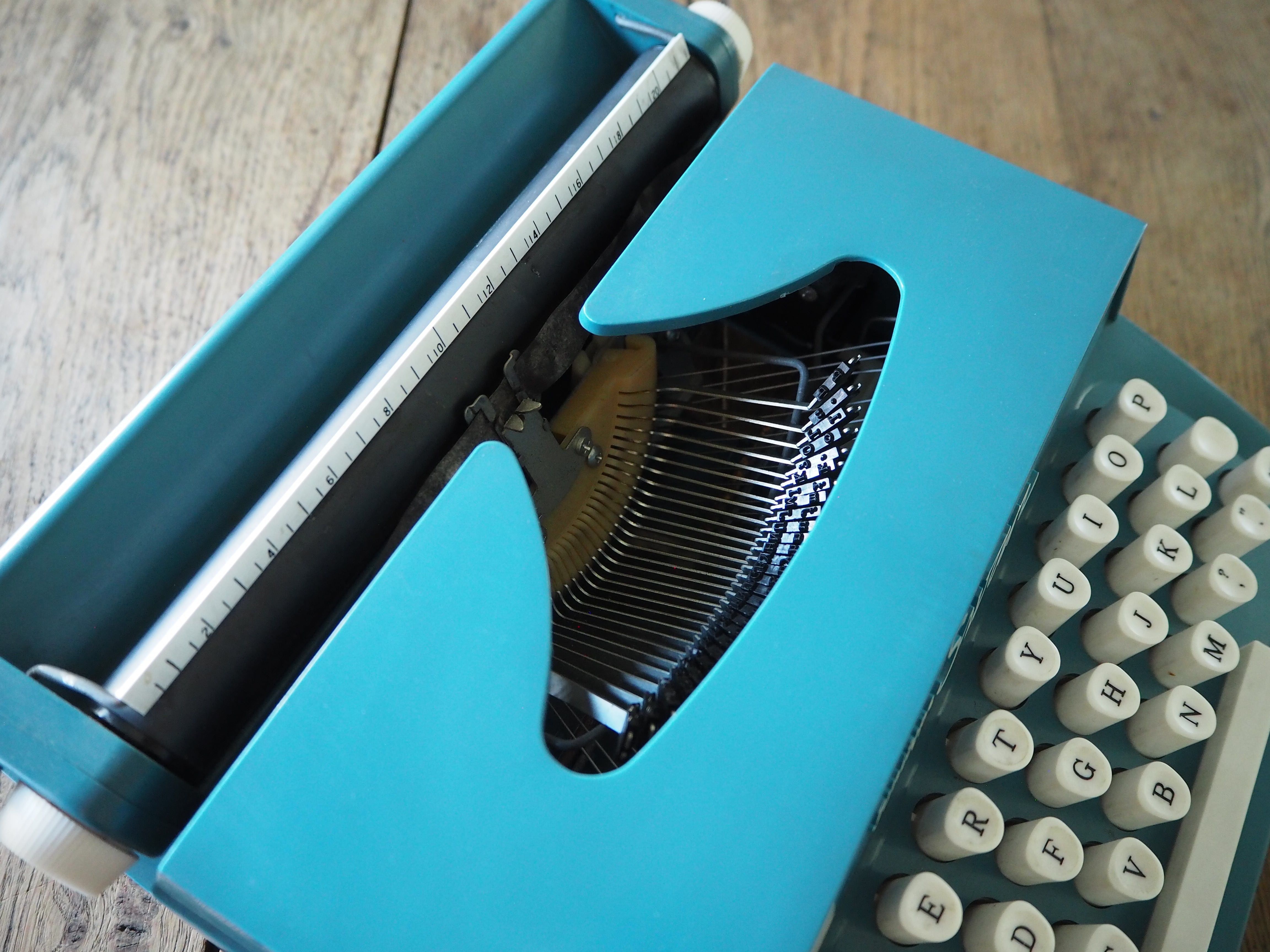 タイプライター 水色 | 家貨屋 kakaya