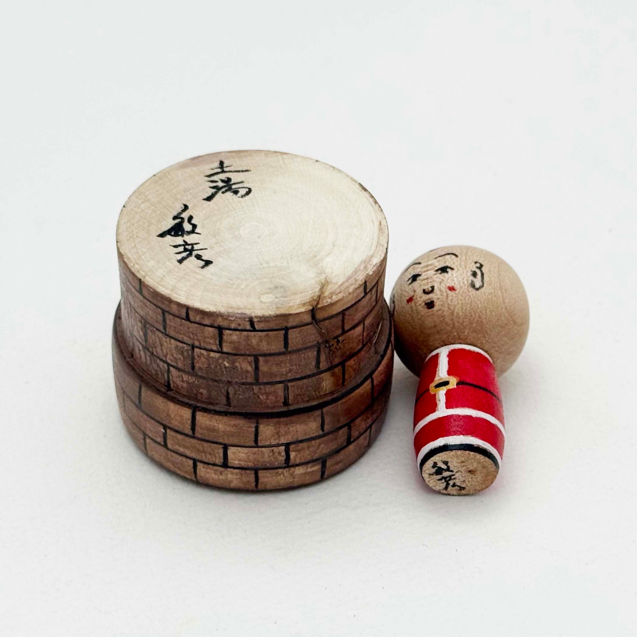 サンタこけし（土湯系 / 西山敏彦工人）