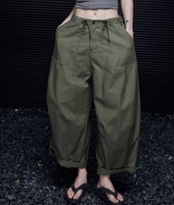 オリーブグリーンワークパンツ