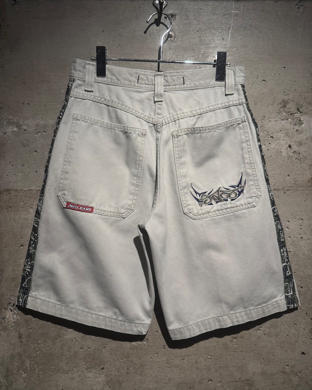【Caka】“JNCO” Tribal × “漢字” Side Line Vintage Baggy Chino Shorts