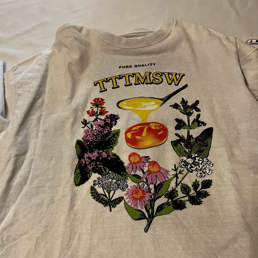 TTT_MSW ティー モダンストリートウェア 24SS Throat Lozenge Tee
