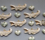 MINAMI's CERAMIC 　ワニピアス