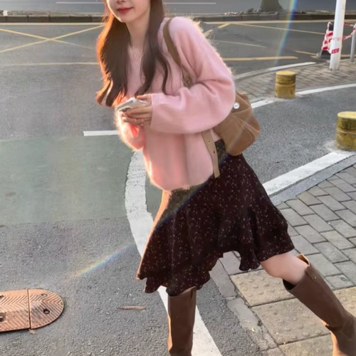 【2点セット】Vネックニットトップス＋イレヘムフラワースカート ・74081