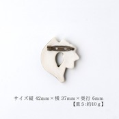 すずらん　ブローチ