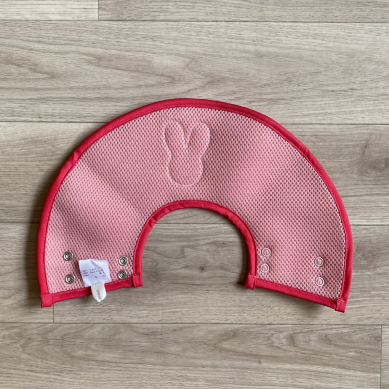 【お手入れの必需品！エリザベスカラー】Sサイズ（首周り16～19㎝  3㎏～6㎏の成猫さん向け）チェック柄ピンク,メッシュ素材で蒸れにくい！快適エリザベスカラー