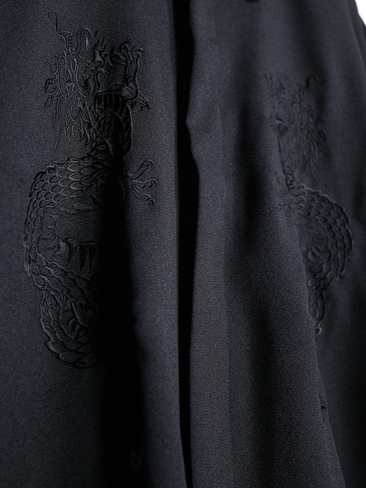 龍 embroidery oversize shirt - 9