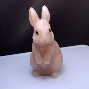8.ピンクオパールうさぎ・インテリア
