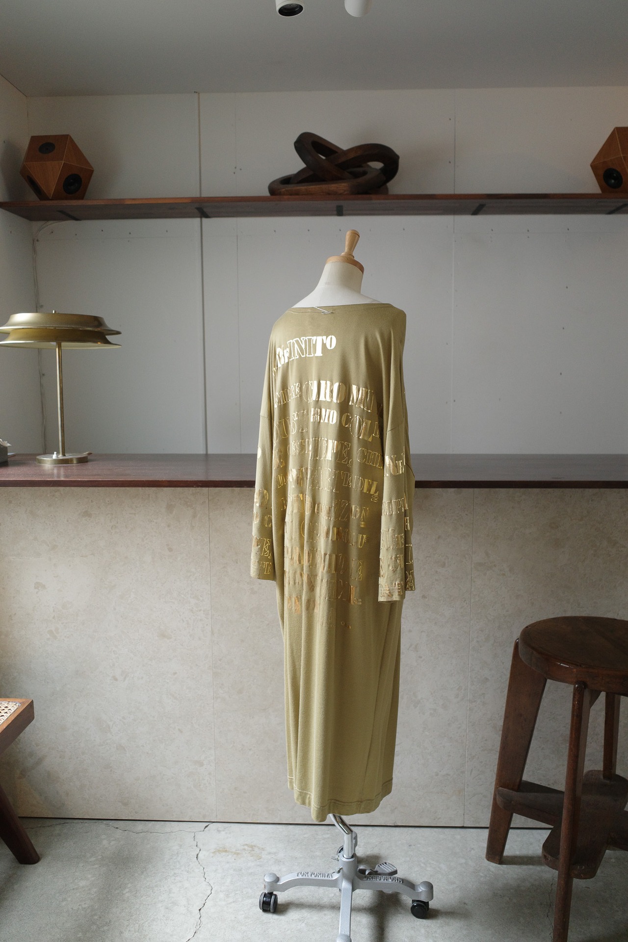 golden text one-piece