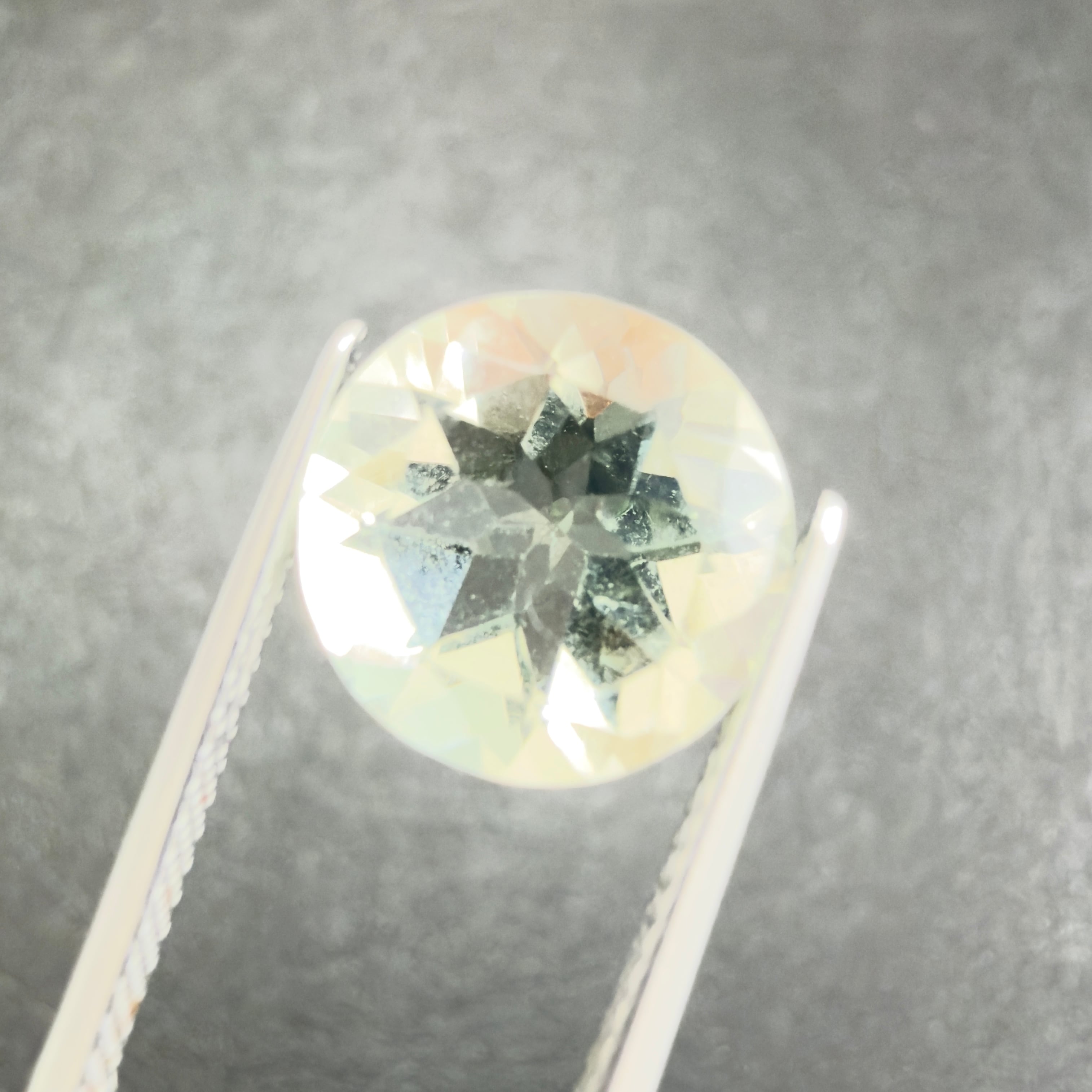 天然石 グリーンクォーツ ルース ブラジル産 グリーンクォーツ】 ルース ブラジル産 4.30ct | たからいしルース