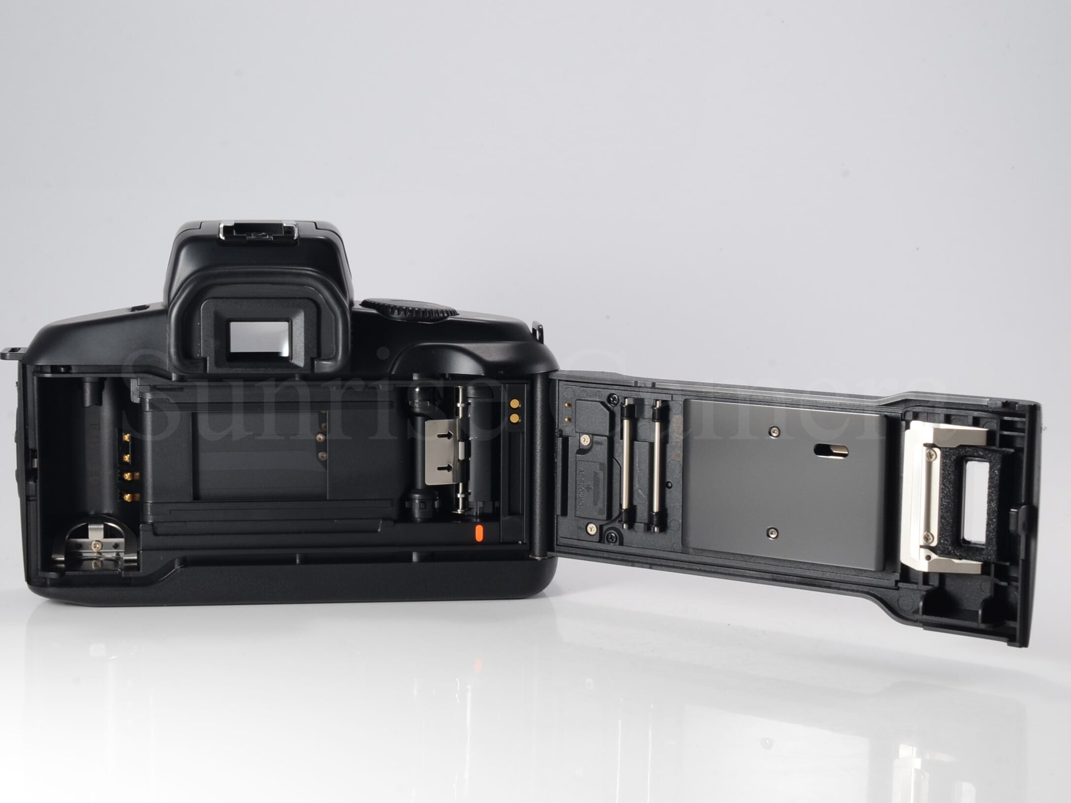 Canon EOS 750 QD ボディ キヤノン 初心者 フィルムカメラ (61136