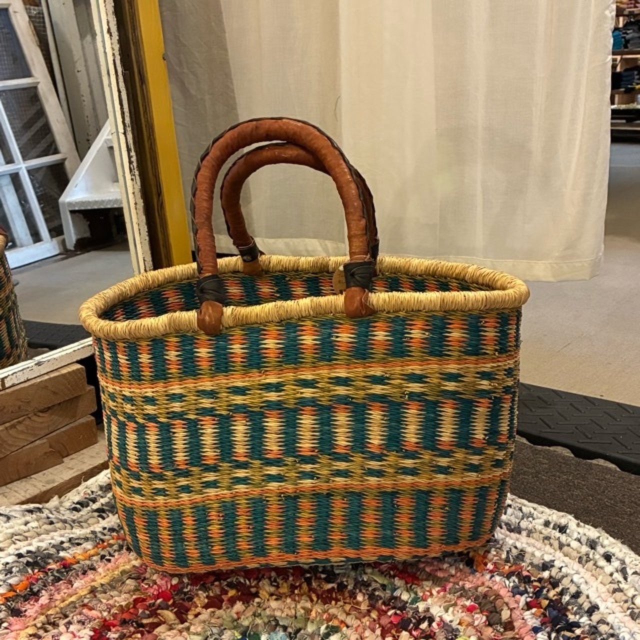 Burkina Faso Bolga Basket Oval　ブルキナファソ　ボルガバスケット　オーバル　アフリカ　カゴ　籠　ワンハンドル　インテリア収納　1点もの　グルスィバスケット　ブルキナバスケット