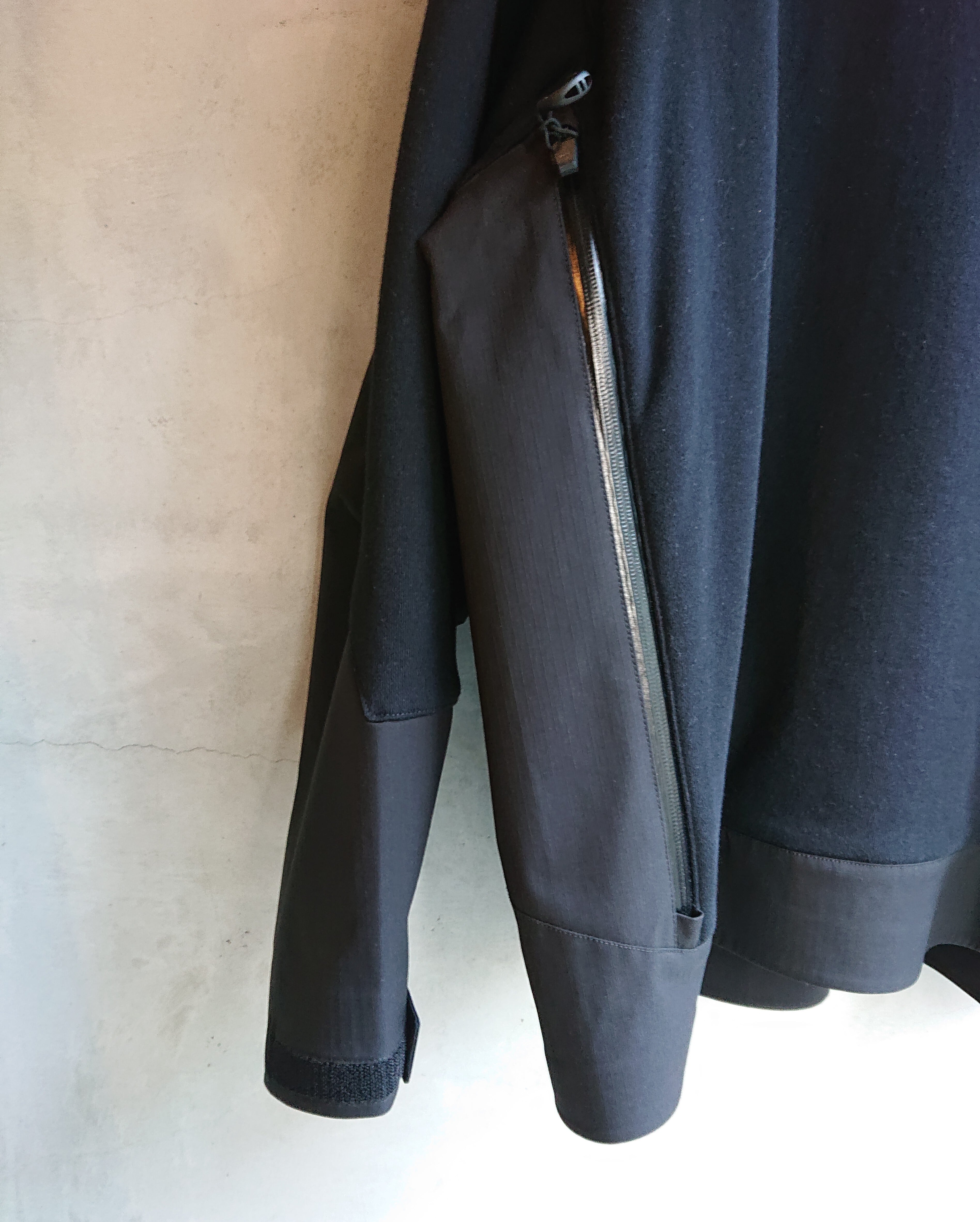 CMF COMFY OUTDOOR GARMENT 