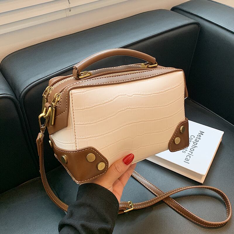 オータム 秋物 ハンドバッグ メッセンジャーバッグ Tiancai_Wing_Bag67686277252