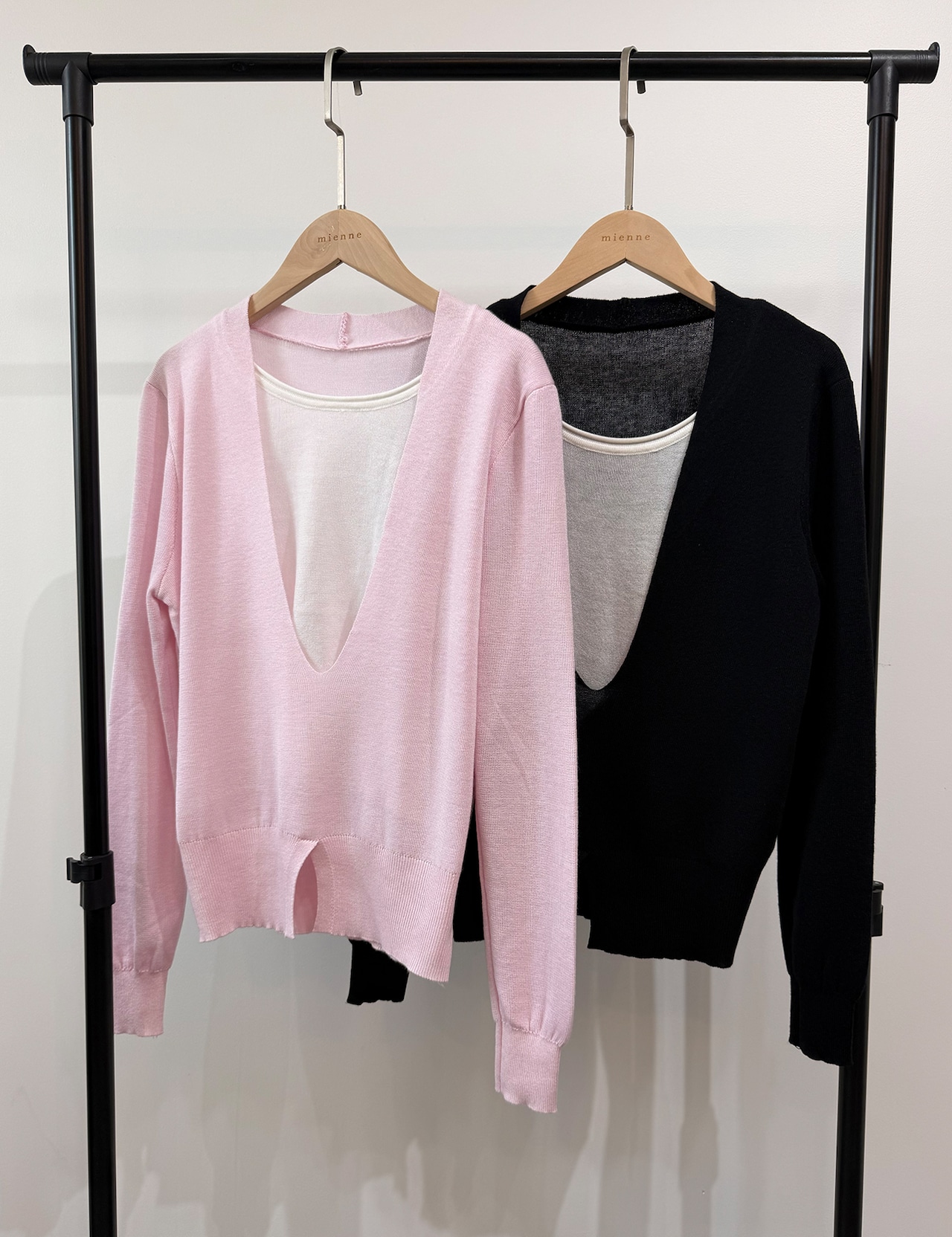【新作5%OFF・3日間】Deep-Vneck Layered Knit_2colors