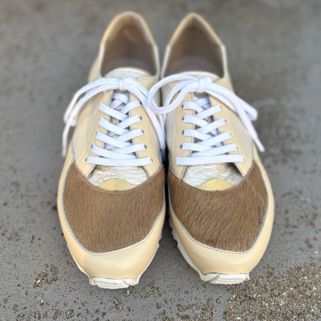 EMAクラフトスニーカー 本革ハラコベージュ×パールホワイト　スポーティカジュアル