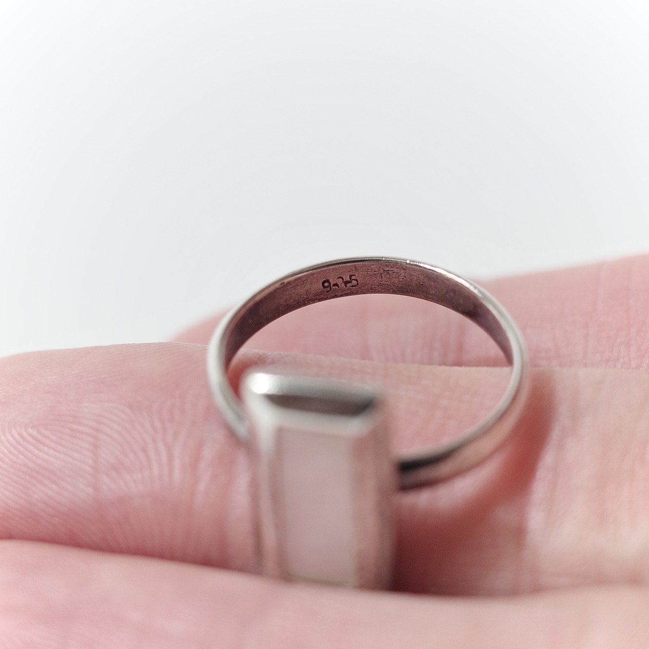 SHELL BAR RING