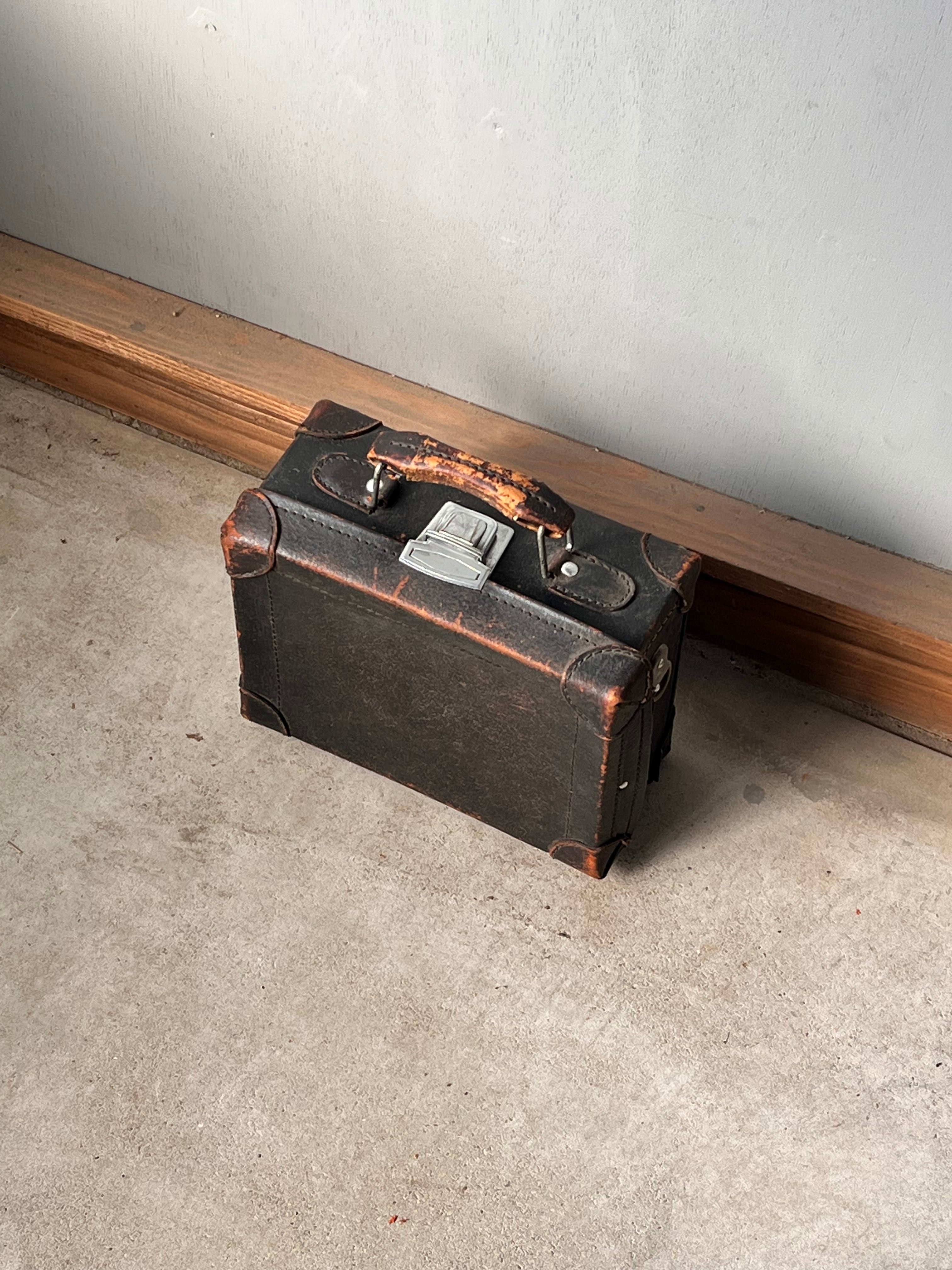 黒のミニトランク | Legacy Market［レガシーマーケット］｜古道具・古