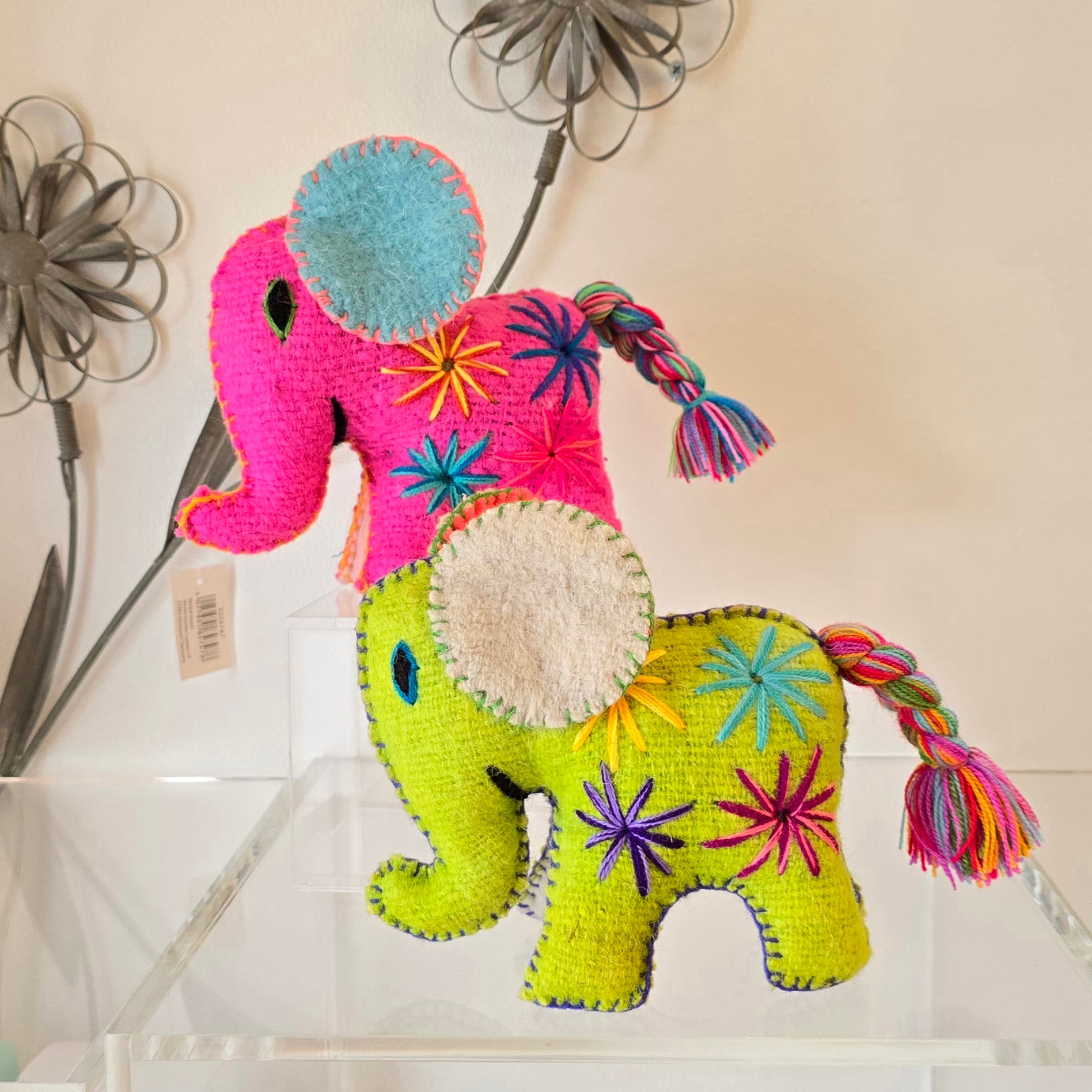 【メキシコ直輸入】ハンドメイドぬいぐるみ ANIMAL PARADISE ELEPHANT|カラフルな海外雑貨 インテリアやギフトにもおすすめ