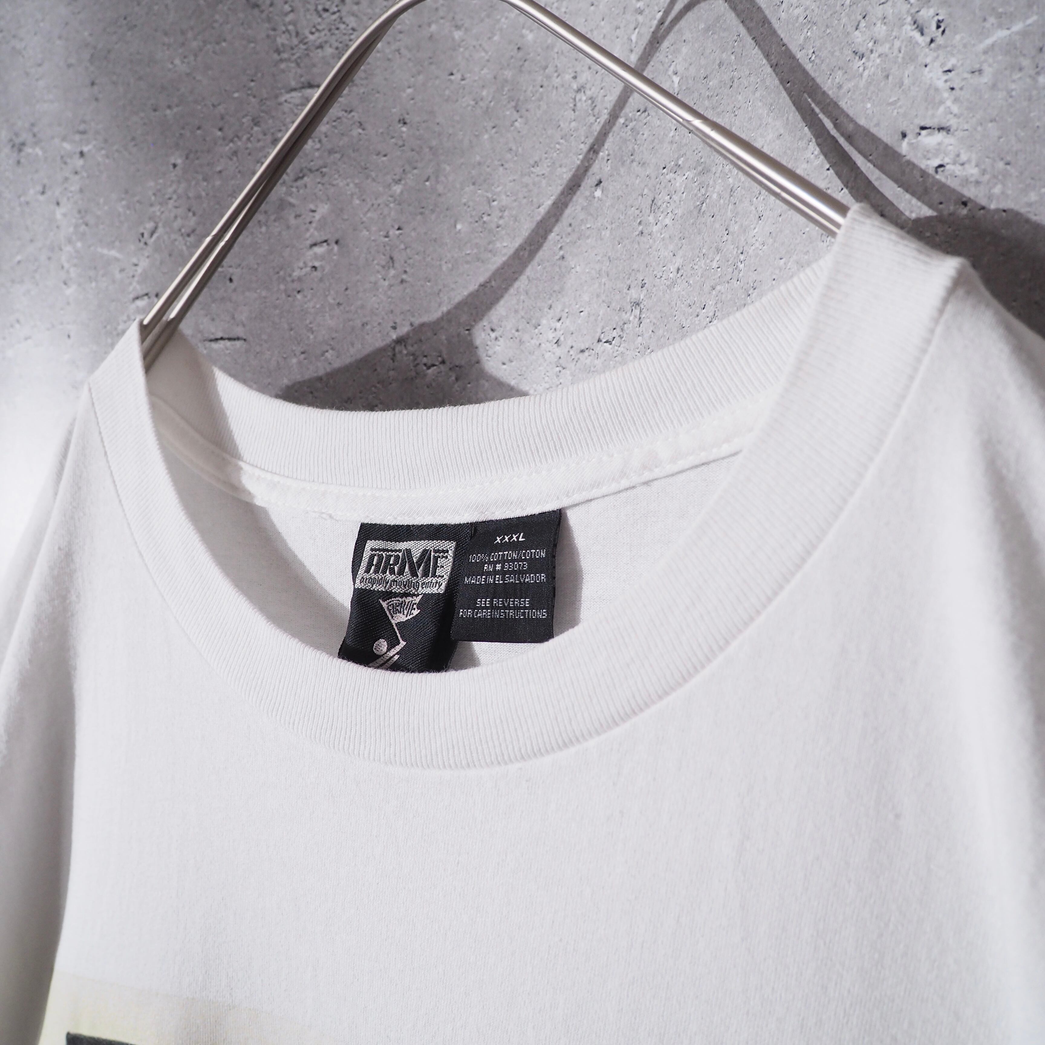 " Welcome to the hood - Gun and Knife " Graphic Printed Vintage Loose SS Tee