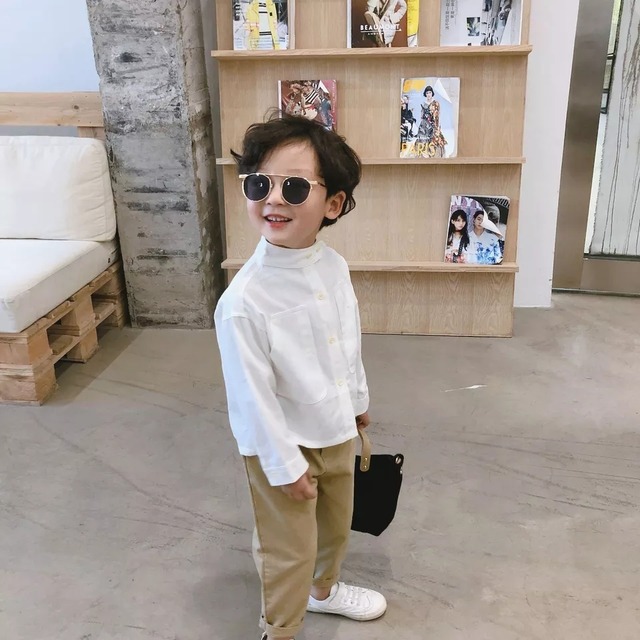 カジュアルシャツ