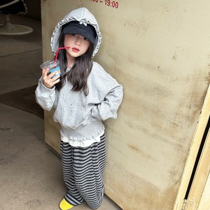 秋フリルデザイントスウェットジャケット