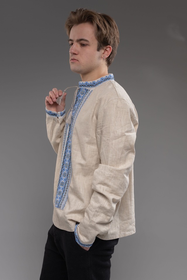 ウクライナ刺繍ヴィシヴァンカ　クロスステッチ手刺繍　Lサイズ　メンズ