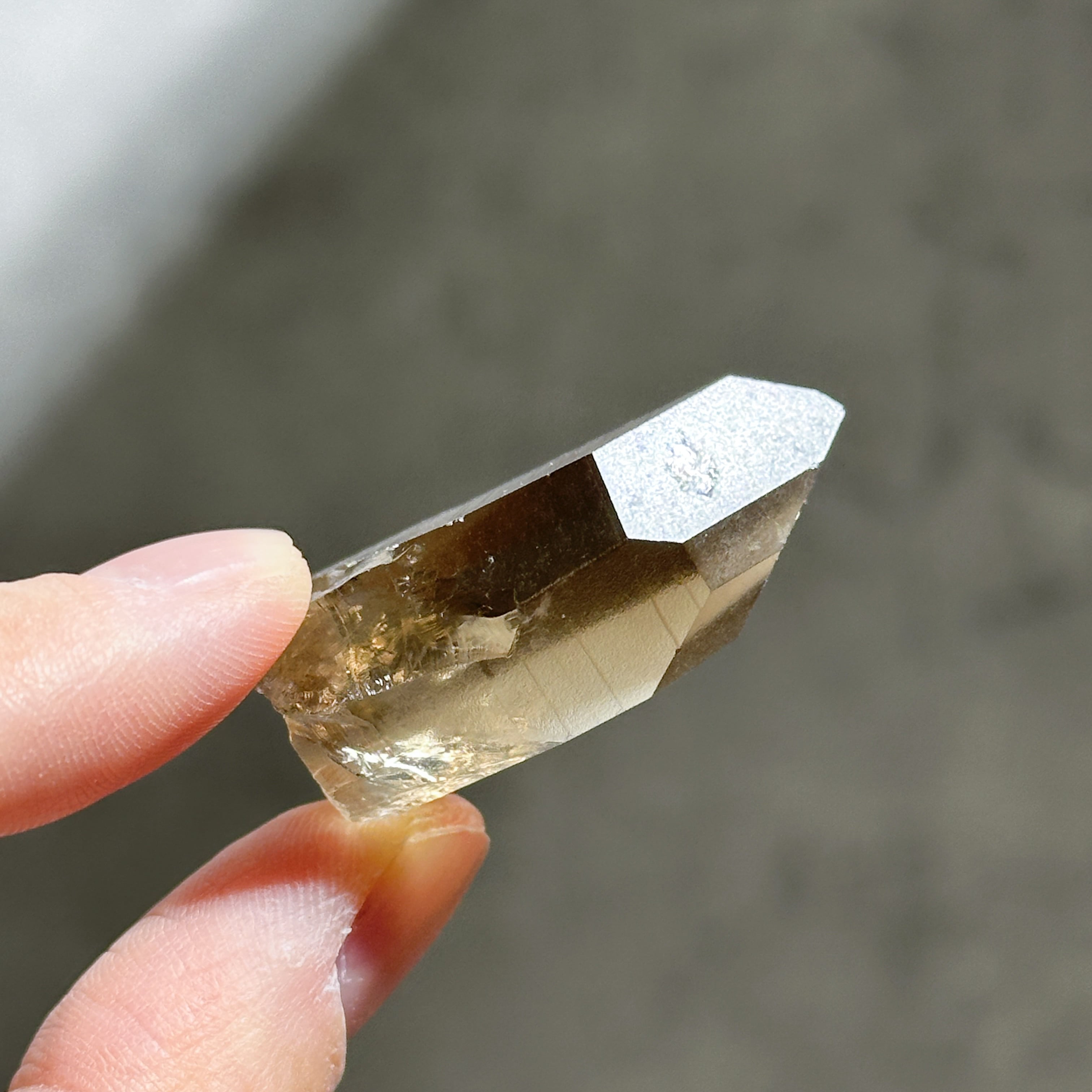 スモーキークォーツ 天然石 原石 ミナスジェライス産 スモーキークォーツ 31 原石◇Smoky quartz