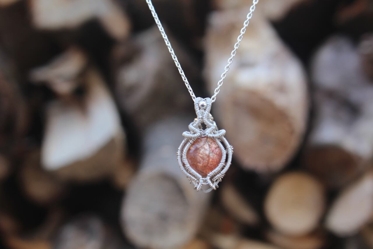Sunstone silver925 wire wrapping pendant