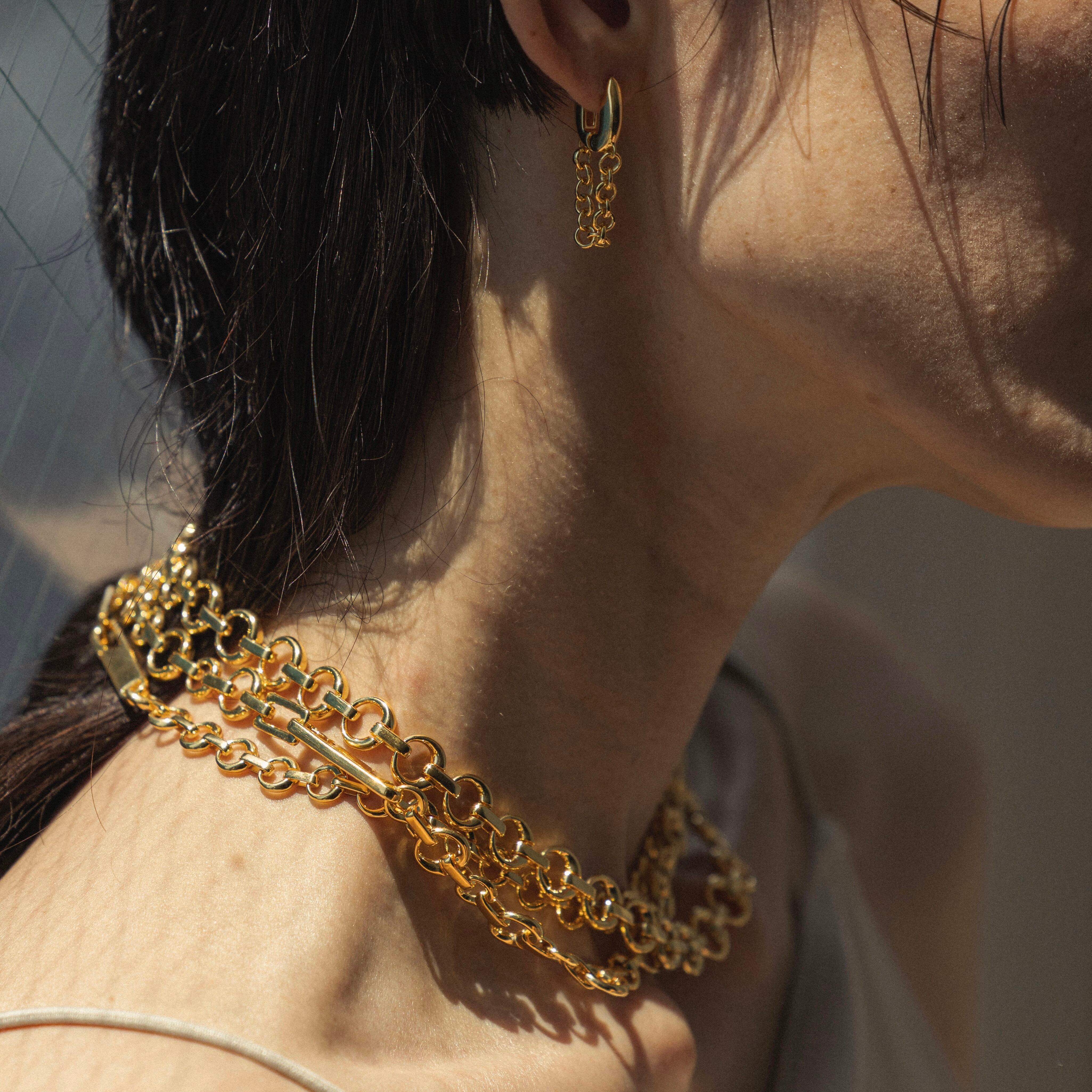 Lock pierce single chain Gold | FLYNK