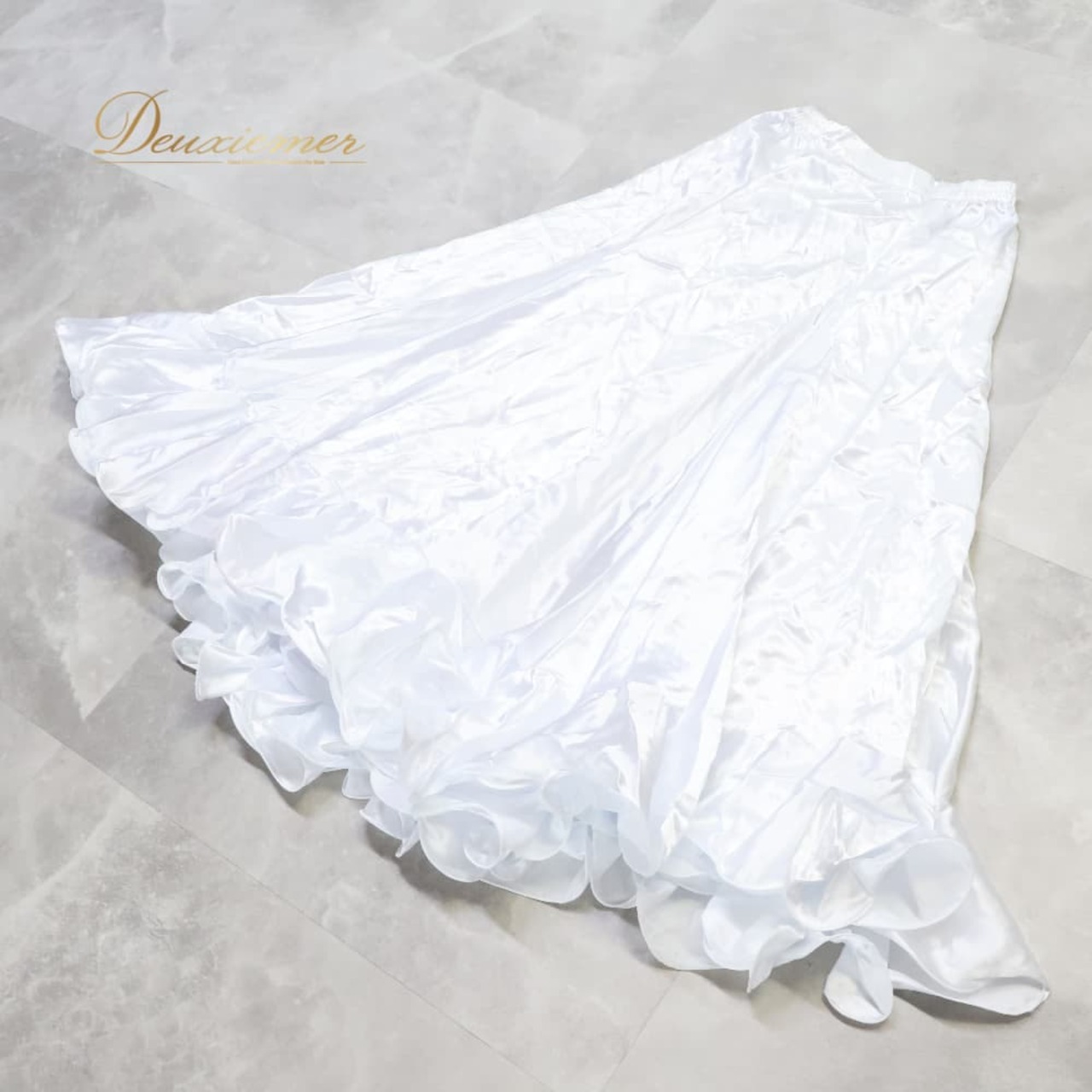 フラメンコ 衣装 mika dress ペチコート スカート ホワイト系 白 無地 光沢 軽い 薄い フリル ボランテ レッスン 重ね着 ペチスカート ふわふわ シンプル 発表会 舞台衣装 軽量 薄手