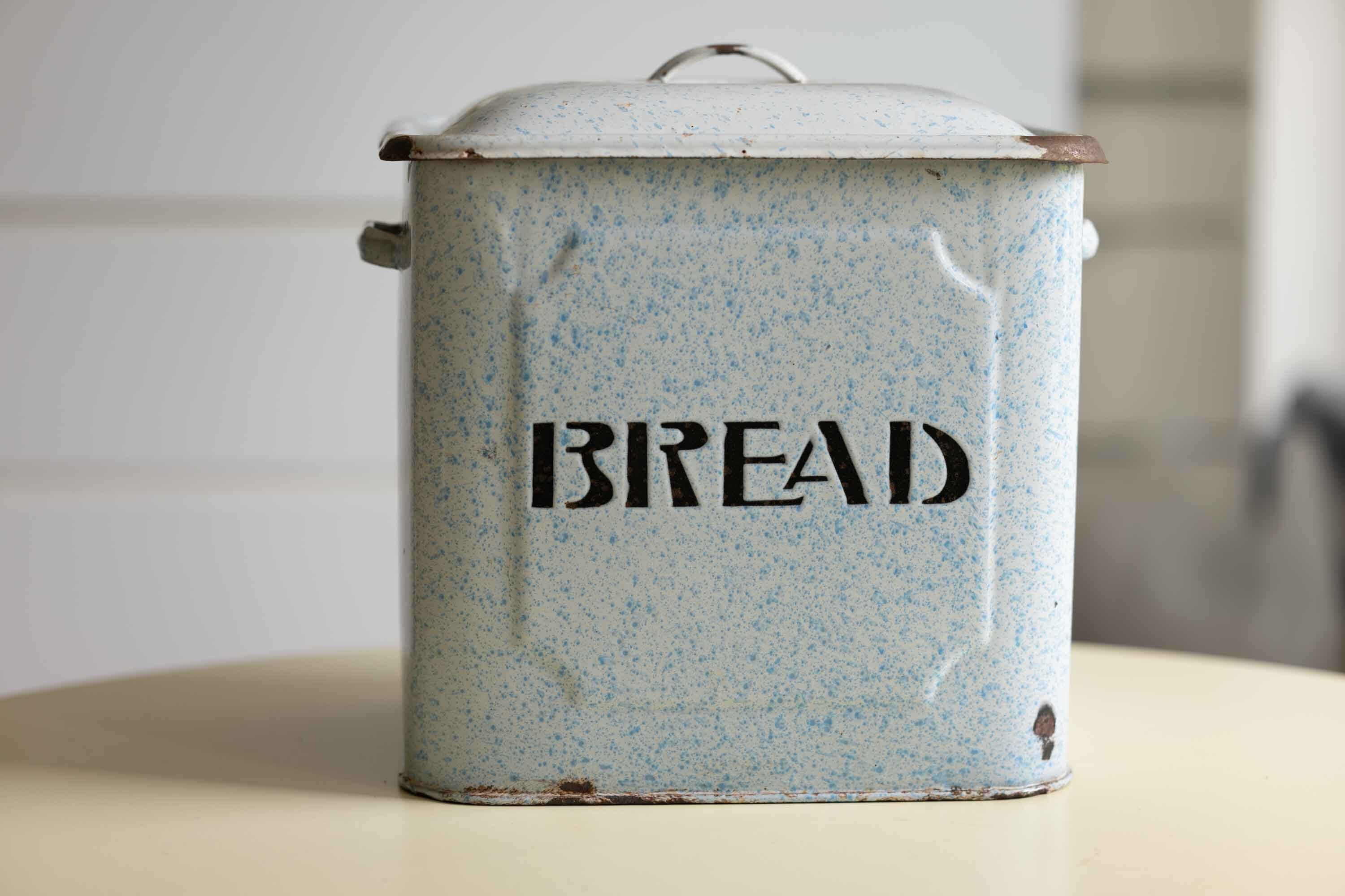 英国アンティーク ブレッド缶 end of teh day No.30 中は白