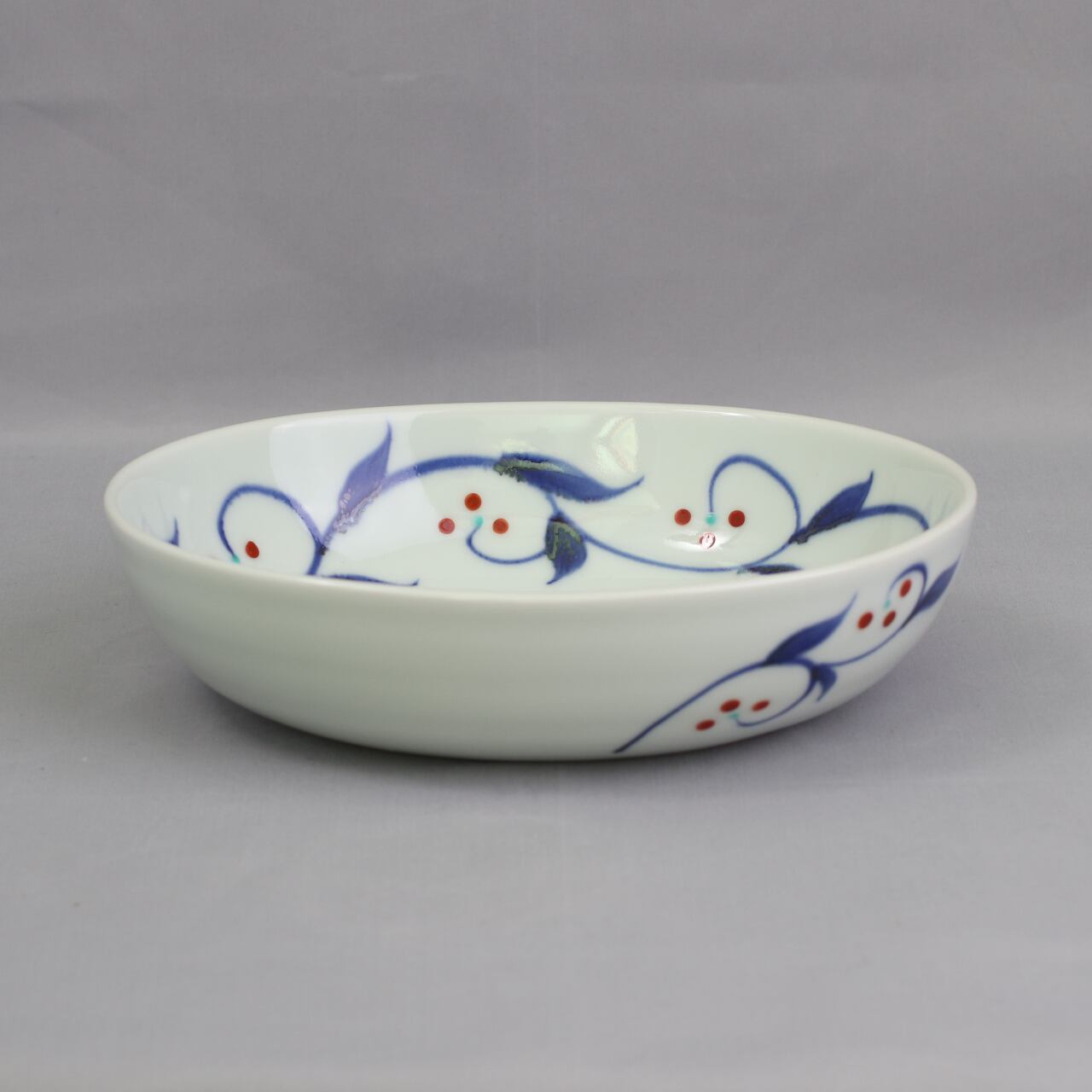 砥部焼 千山窯 だ円鉢（中） 上絵三ッ紋