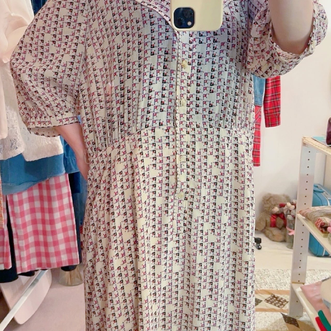 ivory mosaic pattern gather one-piece