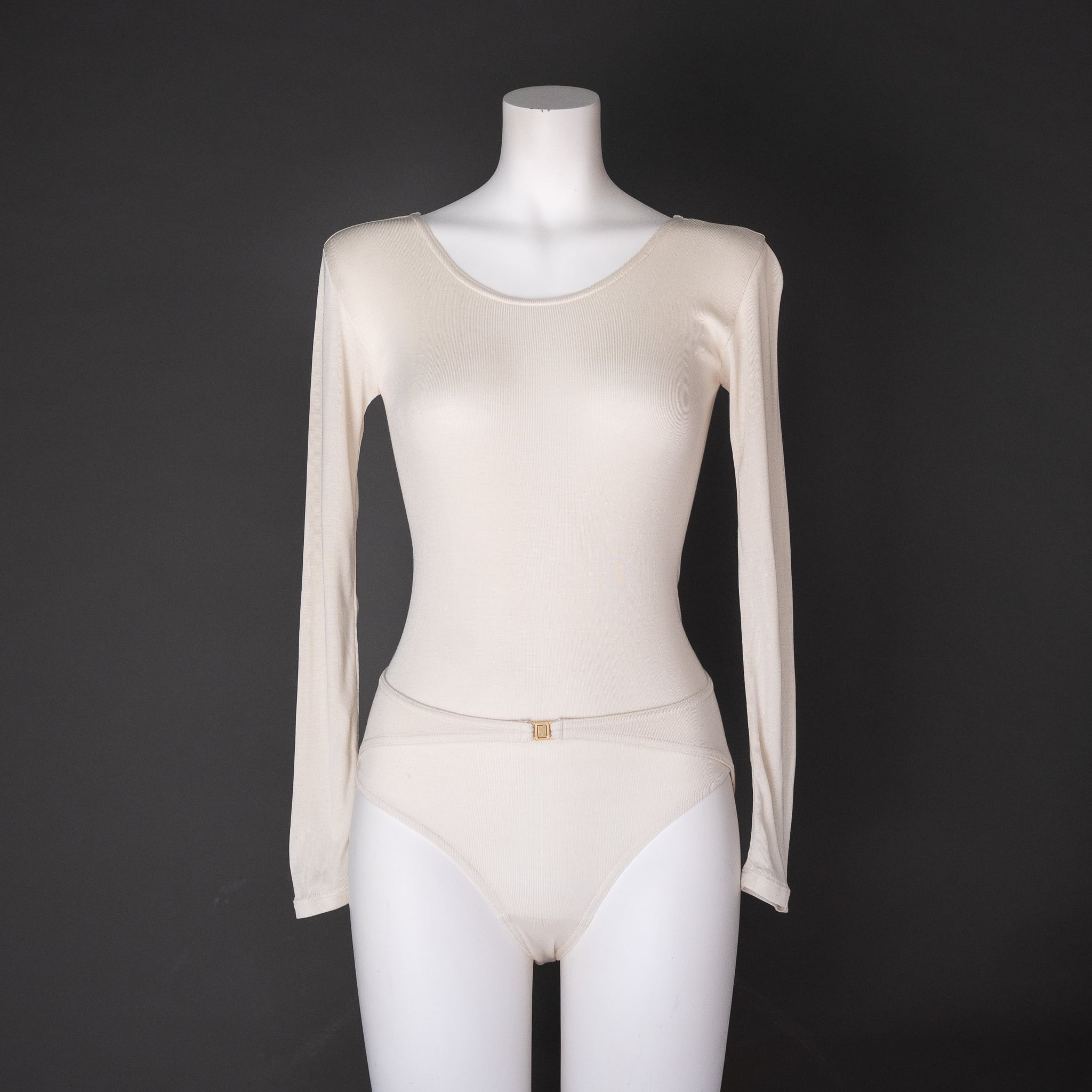 Nu Life in Silk ニットボディースーツ White | Basara