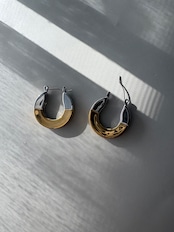 ツートンアーチフープピアス