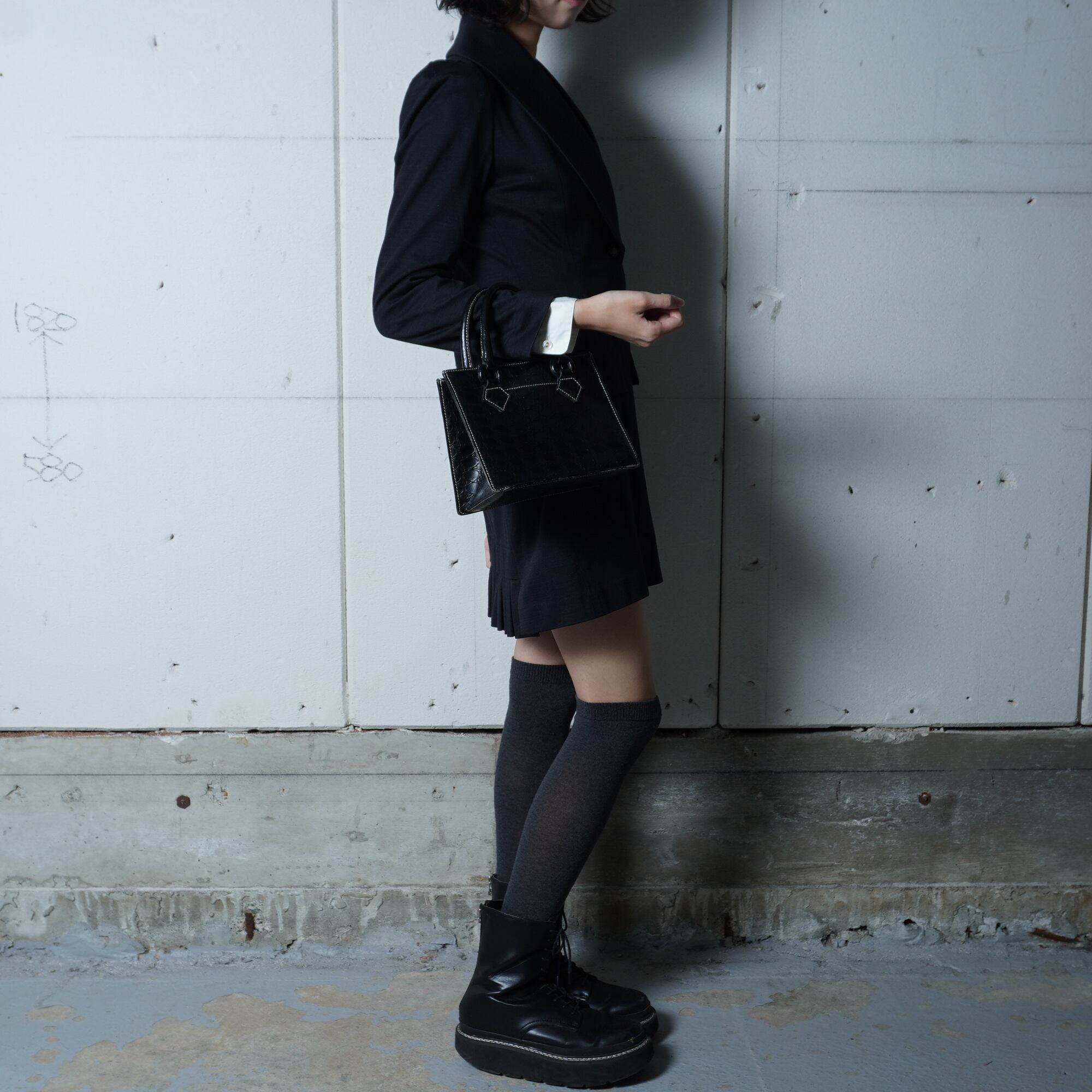 Vivienne Westwood】ヴィヴィアンウエストウッド ”オーブロゴ総柄