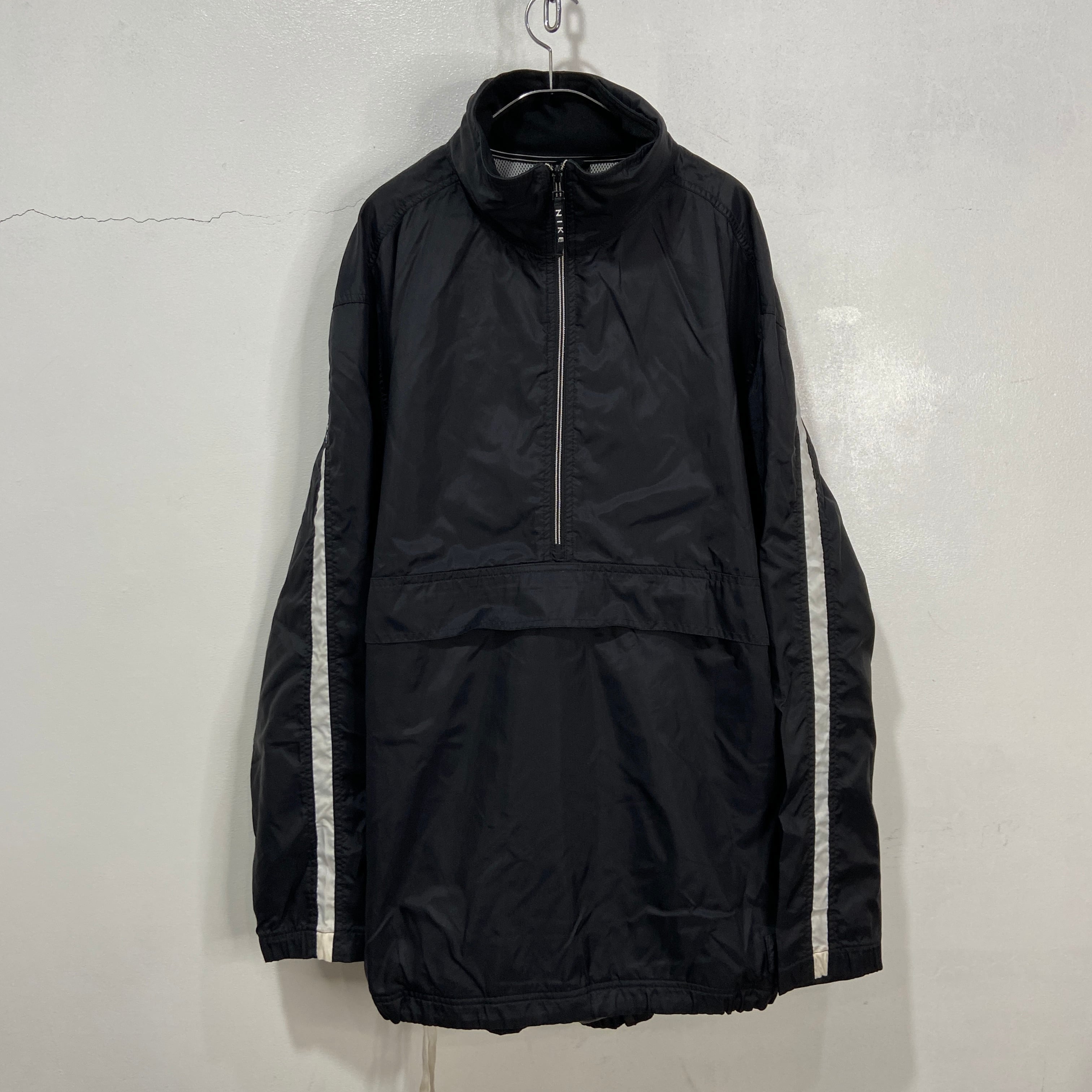 NIKE ハーフジップナイロンプルオーバー ウィンドブレーカー NIKE ハーフジップナイロンプルオーバー ウィンドブレーカー