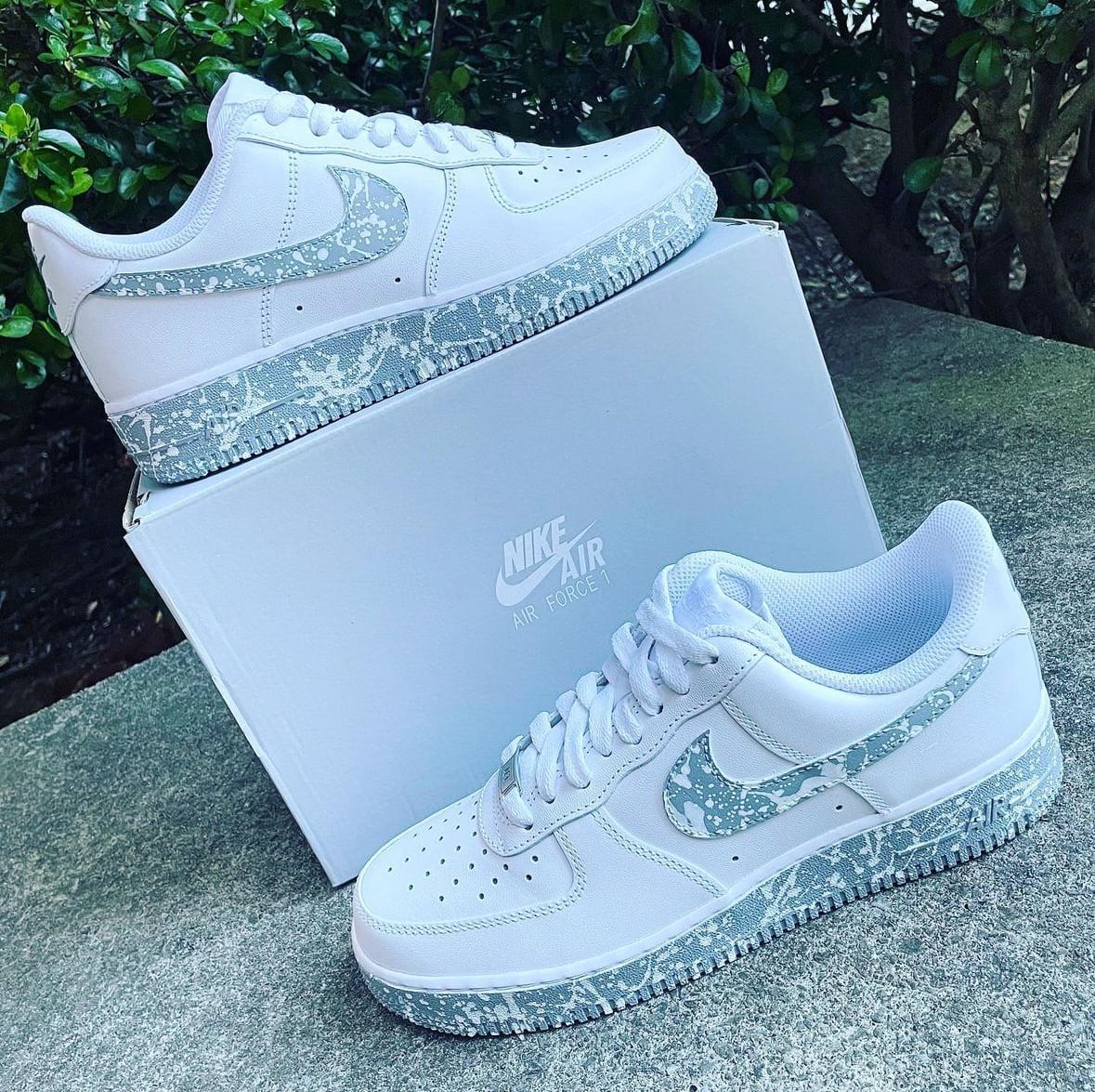 スニーカーペイント | 株式会社寿輝