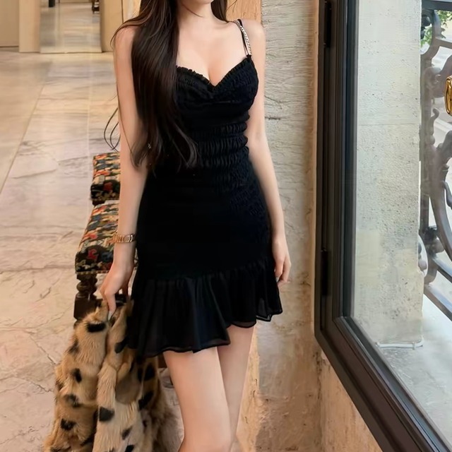 Ruffled mini dress　260824