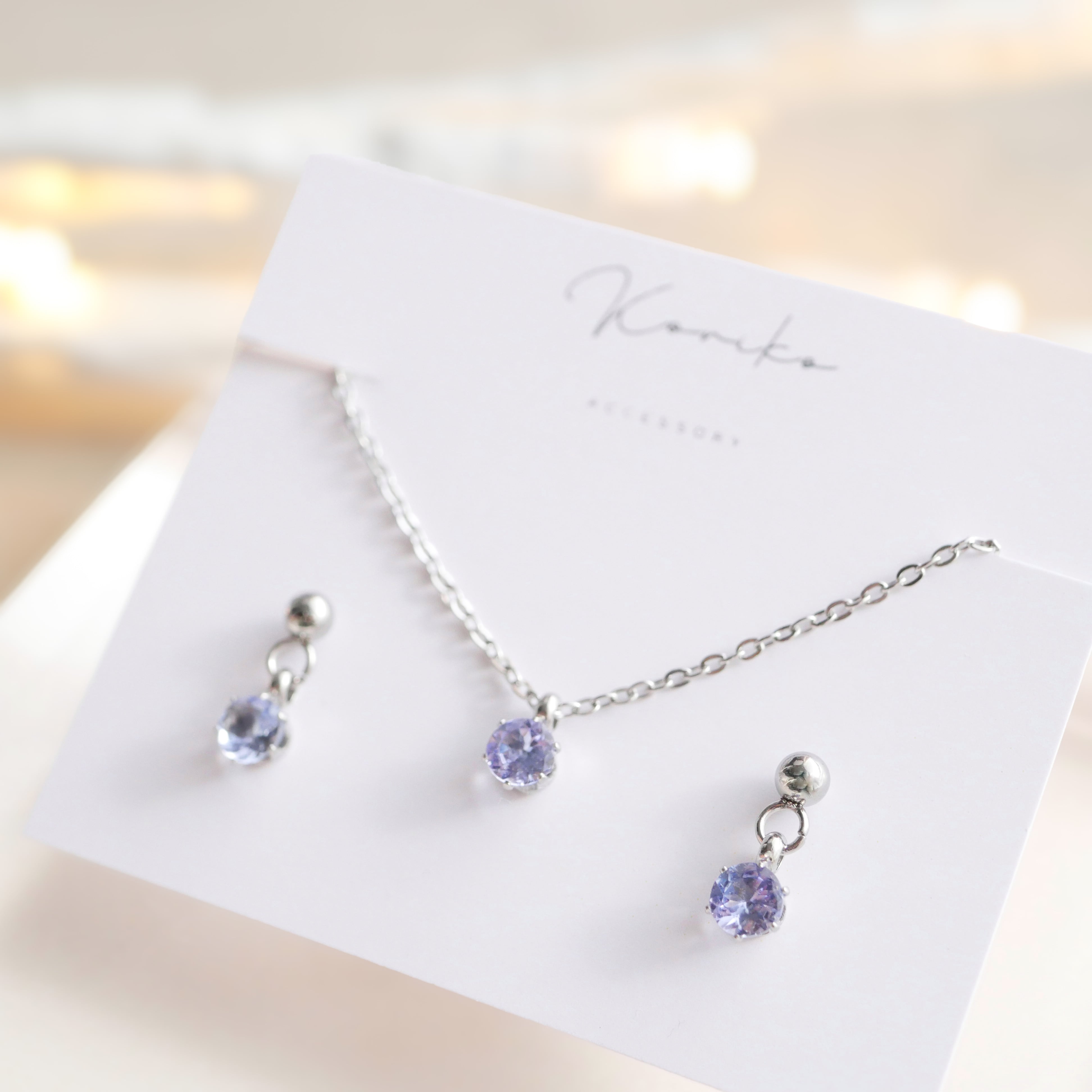 タンザナイトの一粒揺れるピアスとネックレスの2点セット 12月誕生石