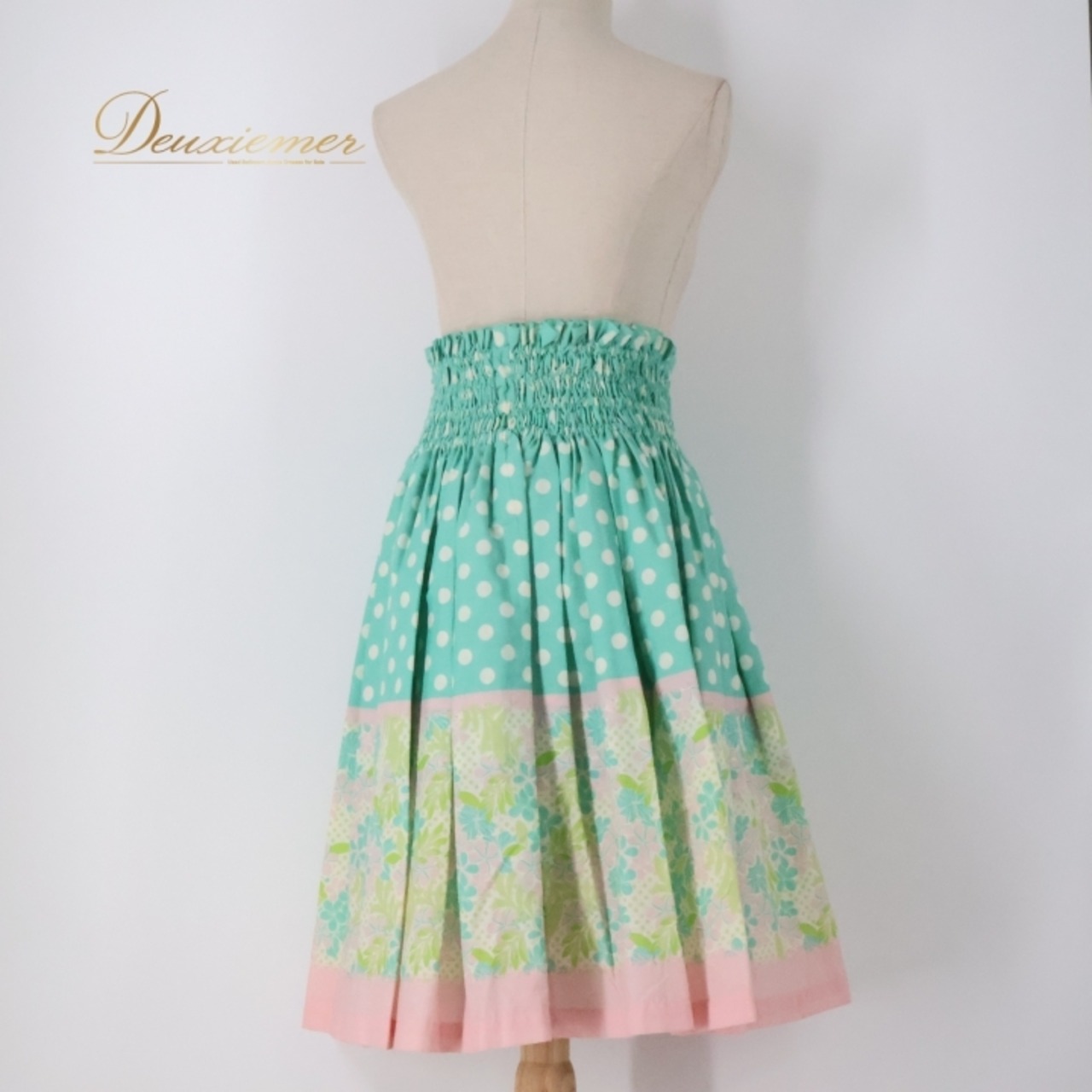 フラダンス 衣装 パウスカート ブルー系 エムエムジェイ 日本製 ドット柄 ハイビスカス柄 プルメリア柄 ハワイアンプリント 花柄 植物柄 アロハ フラ ダンス レッスン 練習 華やか 鮮やか かわいい おしゃれ スカート グリーン系 ピンク系 ホワイト系 水色 黄緑 ピンク 白 ドット フラダンス衣装 カジュアル かわいいデザイン オシャレ