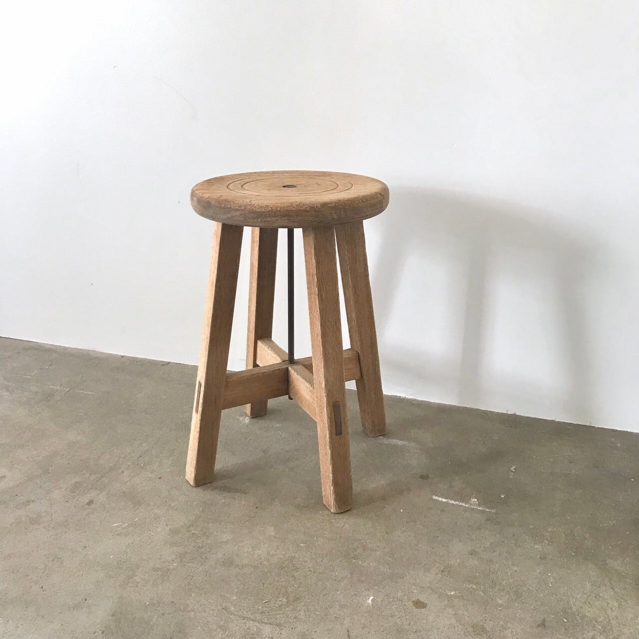 木のスツール　丸椅子　古家具