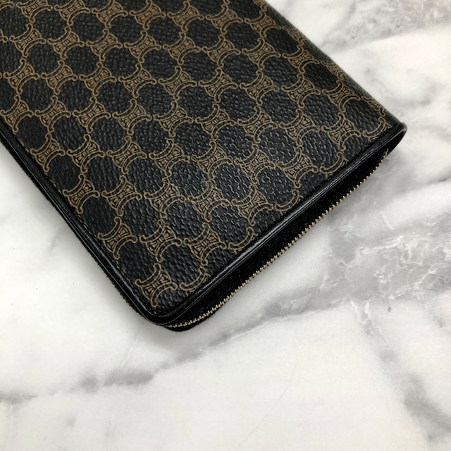 CELINE セリーヌ マカダム PVC レザー ラウンドファスナー 長財布 ブラック ua6yb2