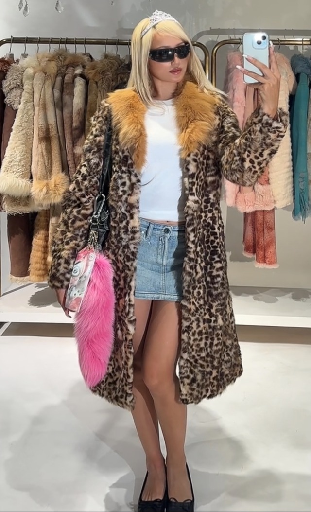 VINTAGE  FUR COAT