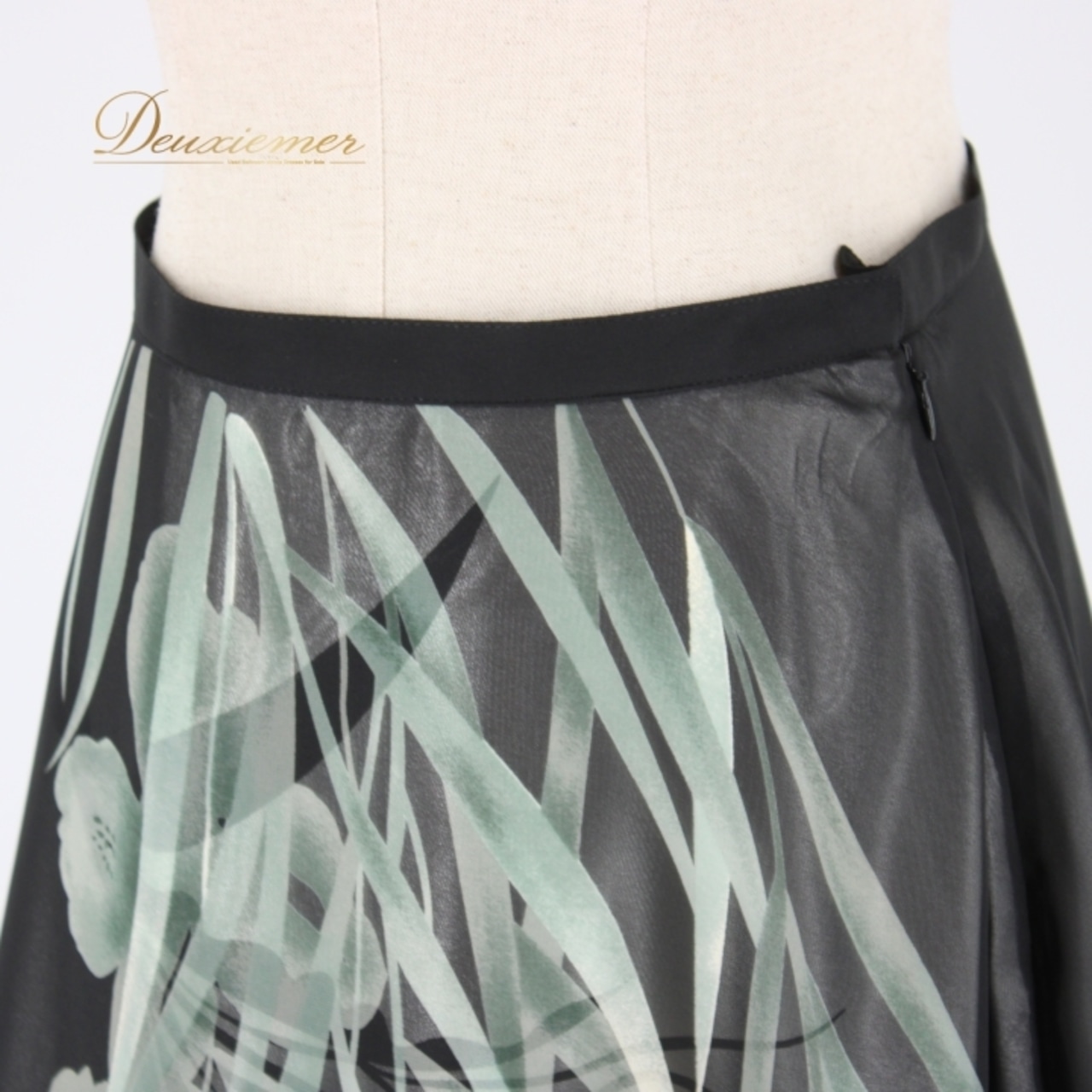 社交ダンス 衣装 スタンダード スカート レッスンウェア オールシーズン ブラック系 ホワイト系 黒 白 練習着 透け感 かわいい ステージ衣装 ボタニカルプリント シンプル エレガント おしゃれ ダンススカート フェミニン 通気性 薄手 軽量 女性用 ロングスカート ストレッチ無し フォーマル 体型カバー 日常使い 北欧風 デイリースタイル