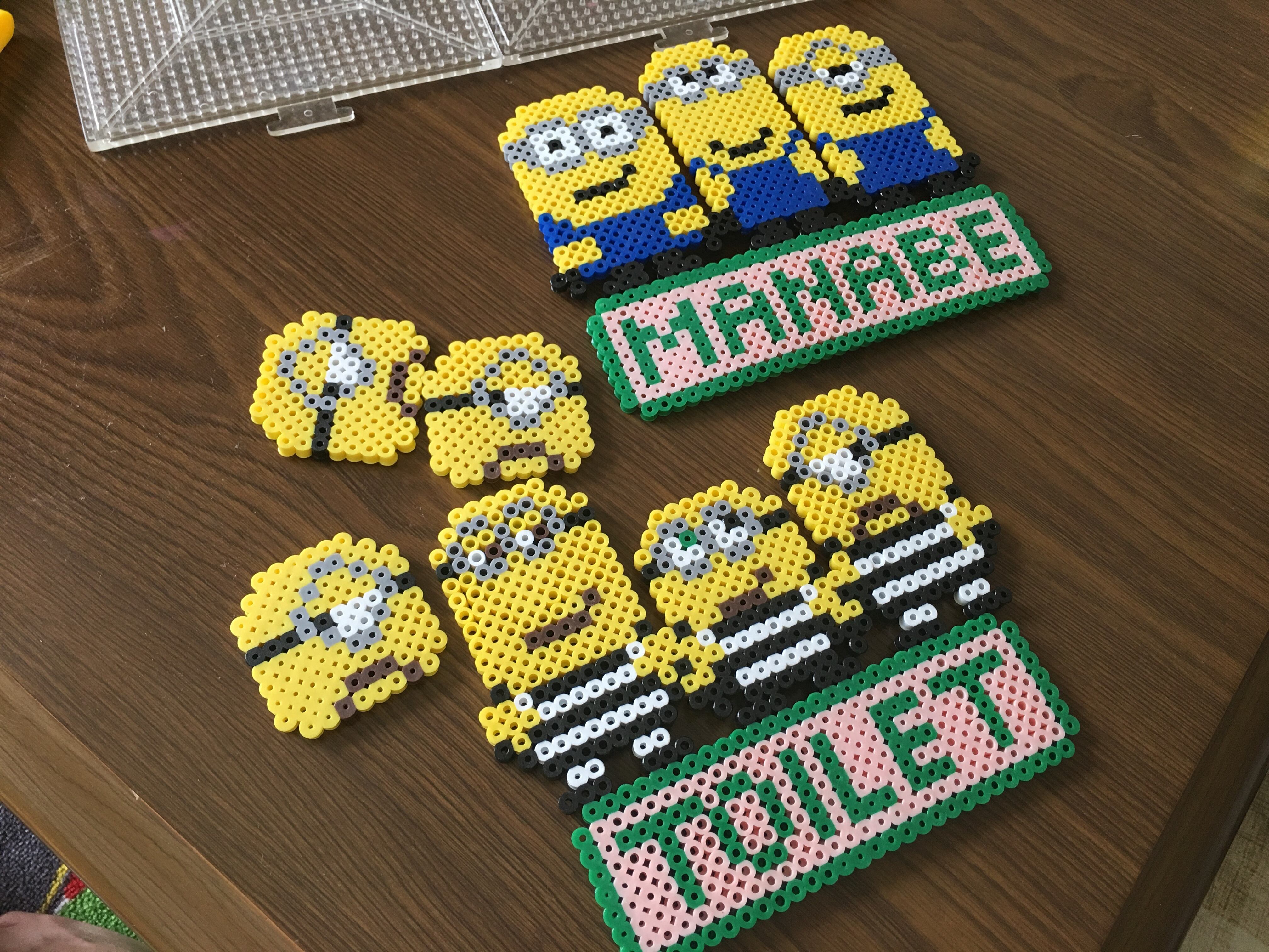 アイロンビーズ ミニオン トイレ 表札 プレート Chanappe